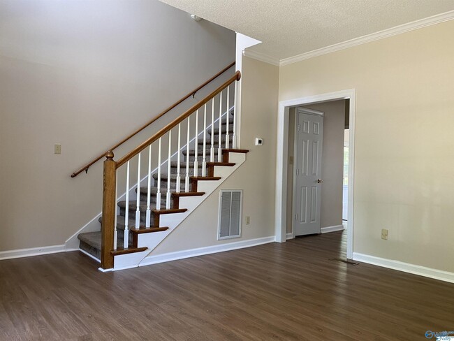 Photo - 524 SW Sussex Dr