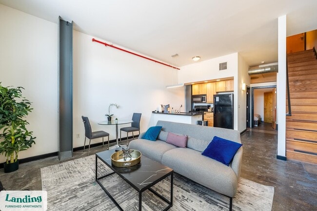 Building Photo - 700 Everett St Unit 2028.1404945 Rental
