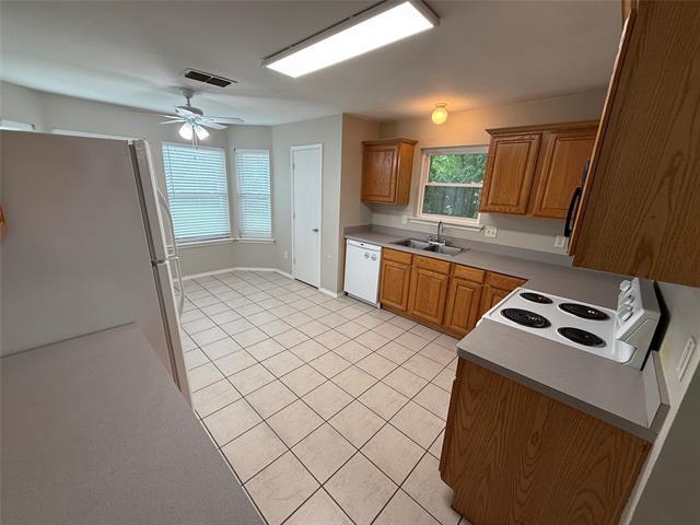 Photo - 527 E Oak St