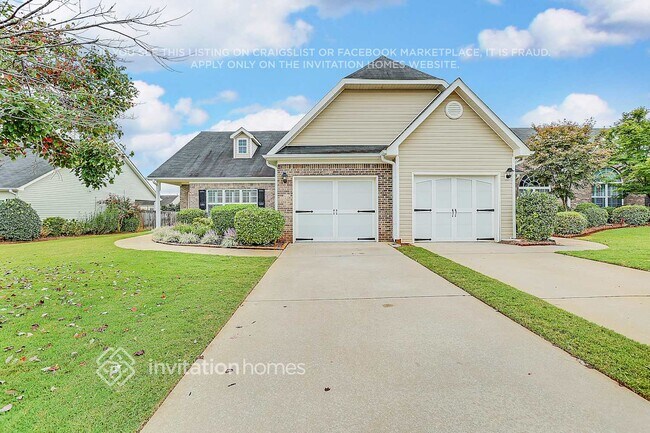 Building Photo - 805 City Park Dr