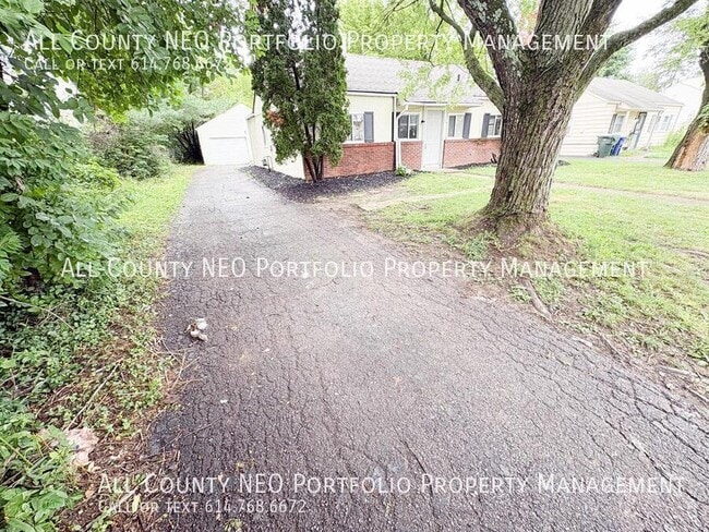 Photo - 417 S Hampton Rd