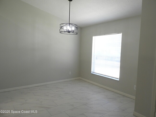 Photo - 441 Brantley St SE