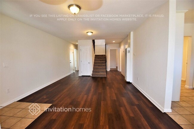 Photo - 651 E 220th St