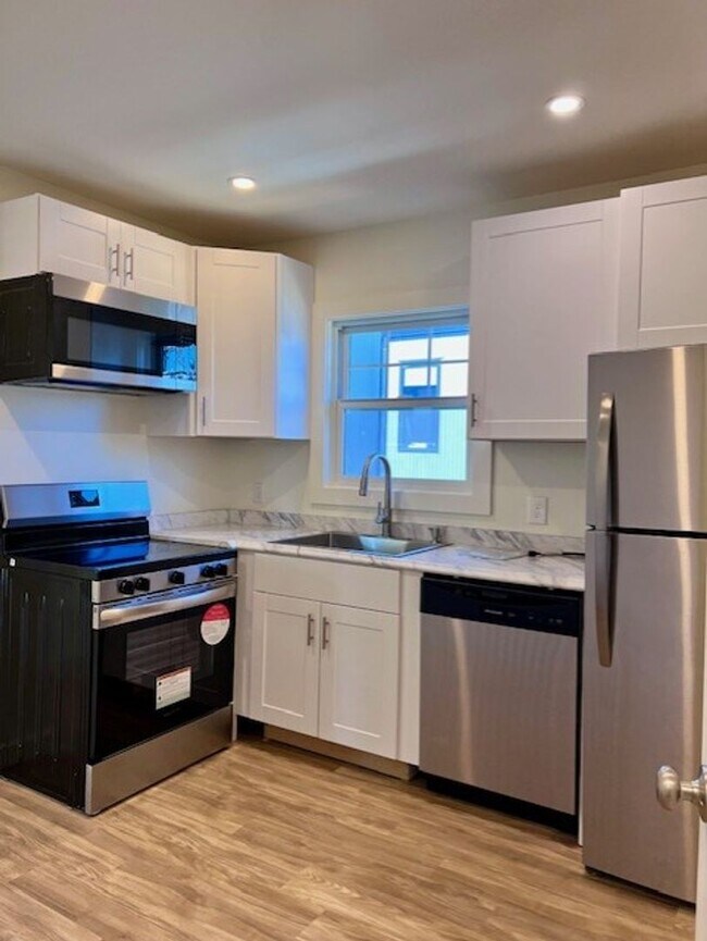 Photo - 549 Albany Ave Unit 549-3 Albany Ave
