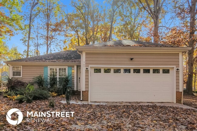 Building Photo - 707 Southland Rd