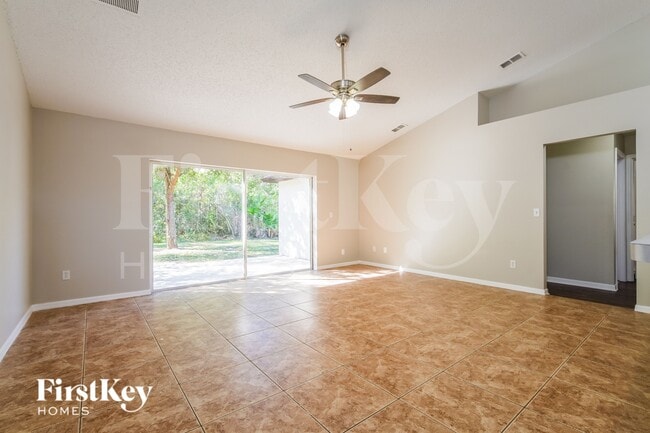 Photo - 649 Rosaro Ct