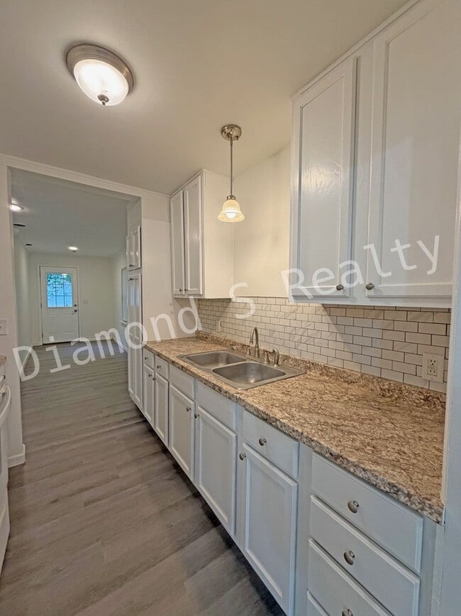Photo - Adorable 2 Bed/1 Bath Home