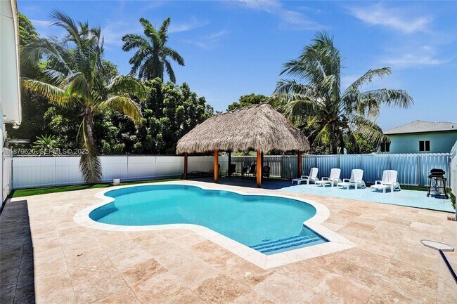 Photo - 16000 N Miami Ave