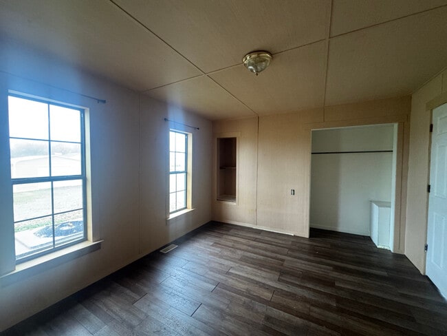 Photo - 11991 S Edmondson Rd