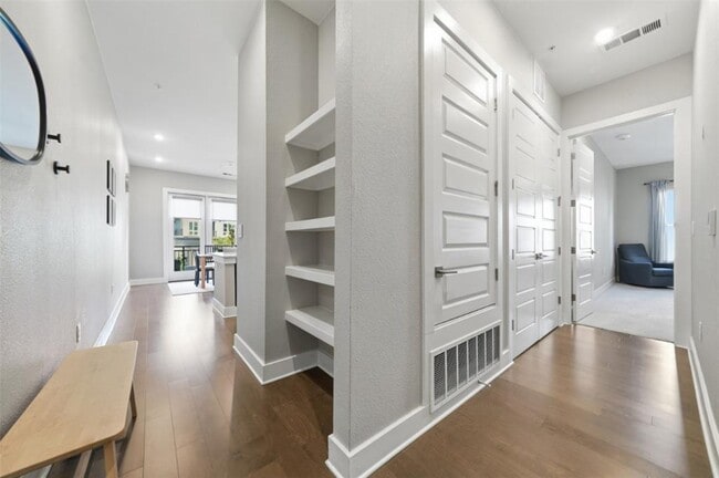 Photo - 4415 Jackson Ave Unit 4201