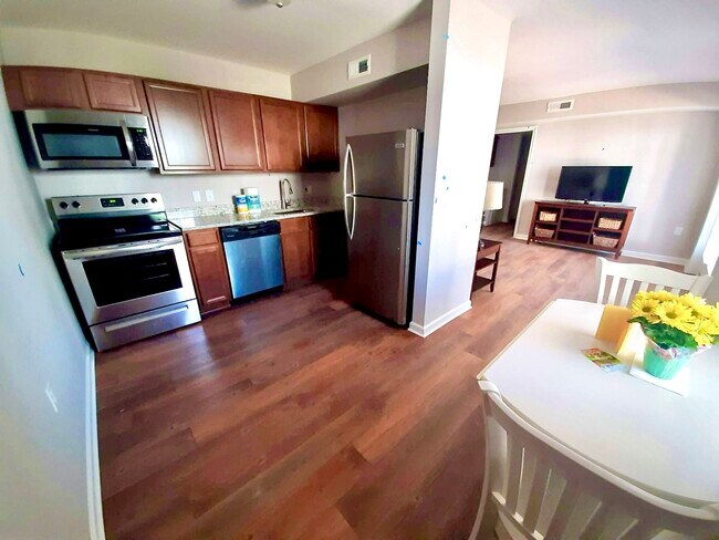 Photo - 1211 Villa Ln Unit B