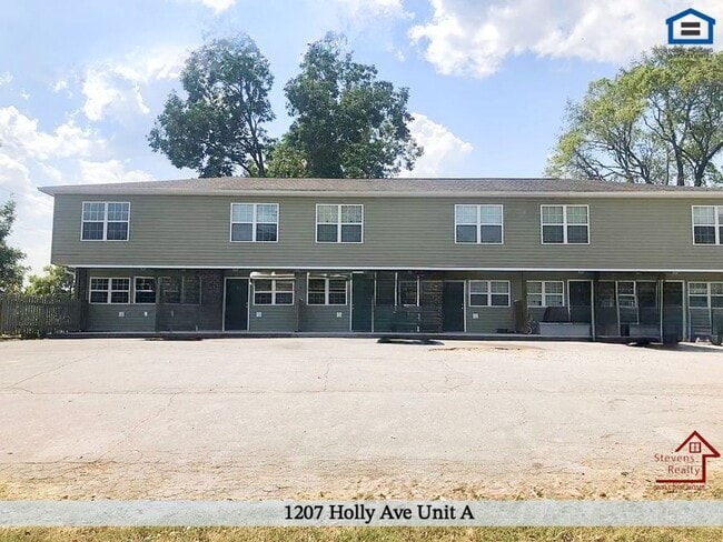 Building Photo - 1207 Holly Ave