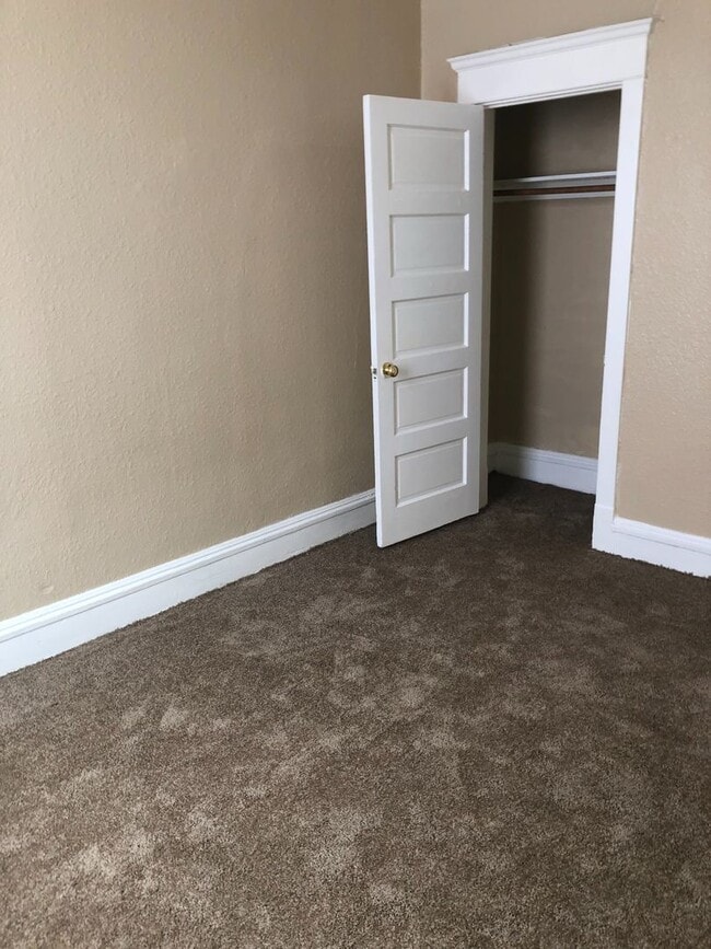 Photo - One bedroom apartment west side of Saint Paul Unit 10