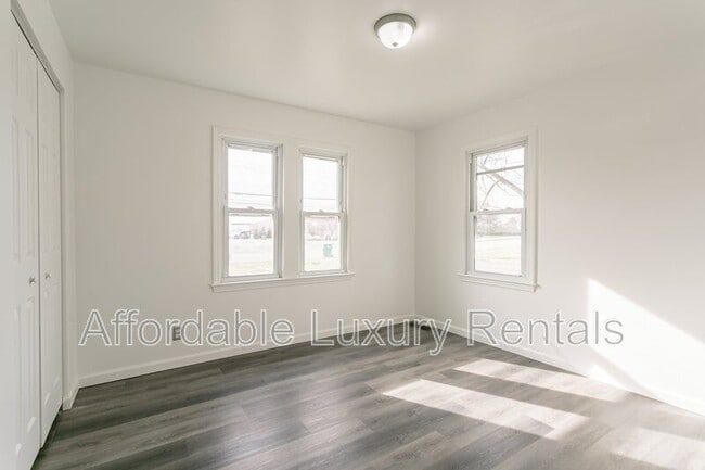 Photo - 2868 Brighton Henrietta Town Line Rd