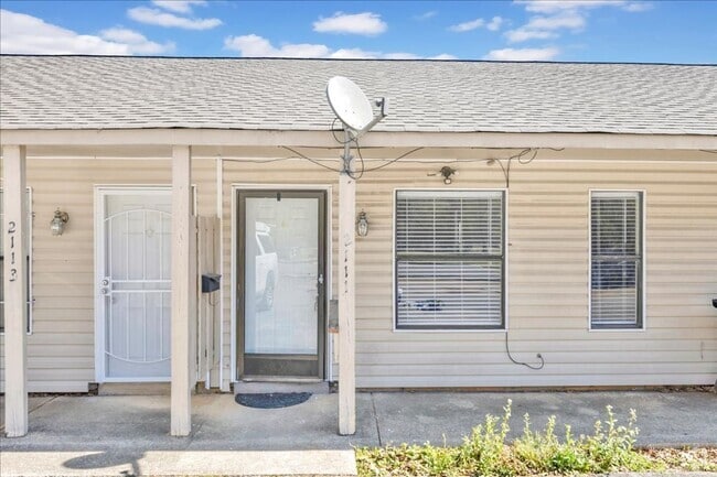 Building Photo - Condo for rent in Grayson Valley