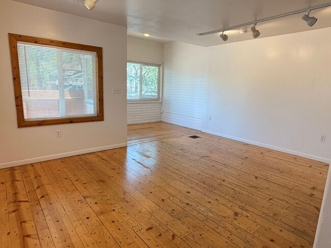 Photo - 424 N 9th St Unidad 424 N 9th  St