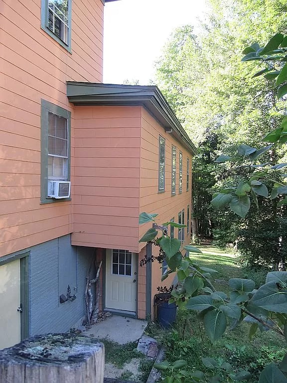 Photo - 150 Green St Unit 1