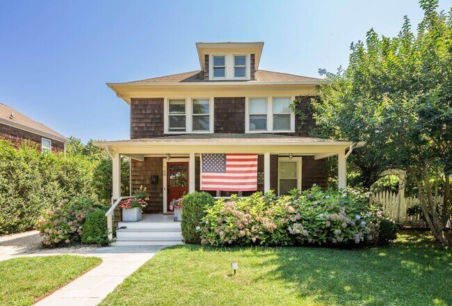 Photo - 148 Wooley St