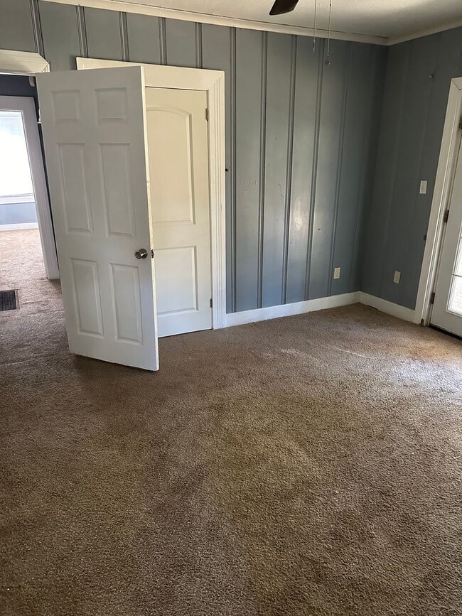 Photo - 1915 Shady Ln Dr