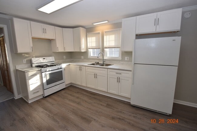 Photo - 2 Bedroom, 1 Bath Home in Greenfield