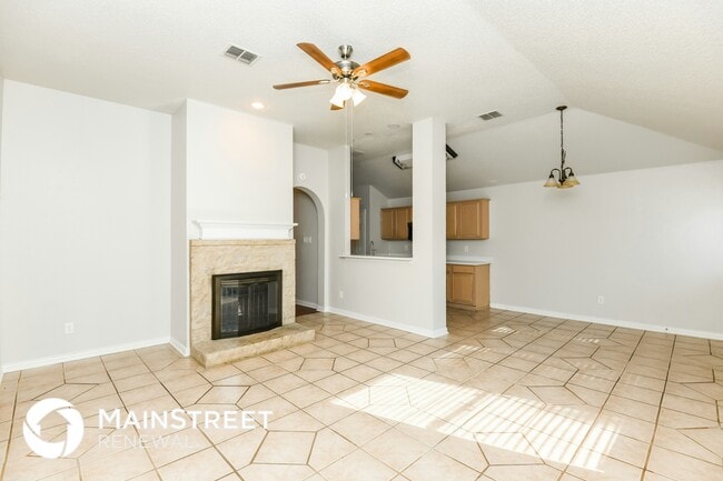 Photo - 822 Langford Dr