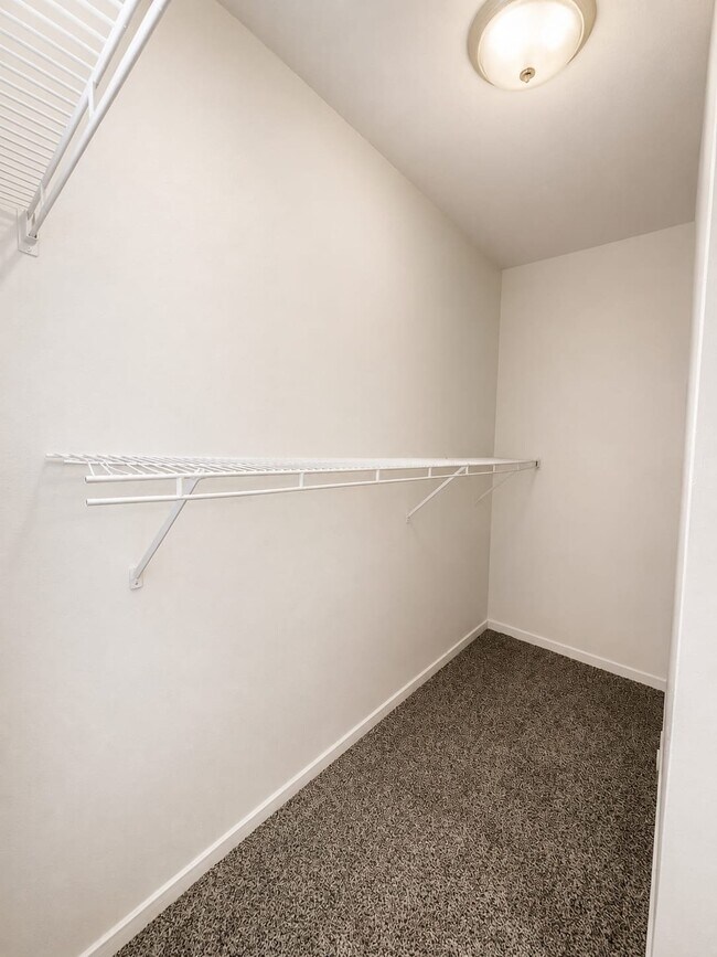 Photo - 811 Cloyd Dr Unit 416