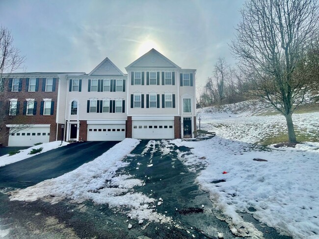 3 Bed 2.5 Bath- Canonsburg PA - 3 Bed 2.5 Bath- Canonsburg PA House