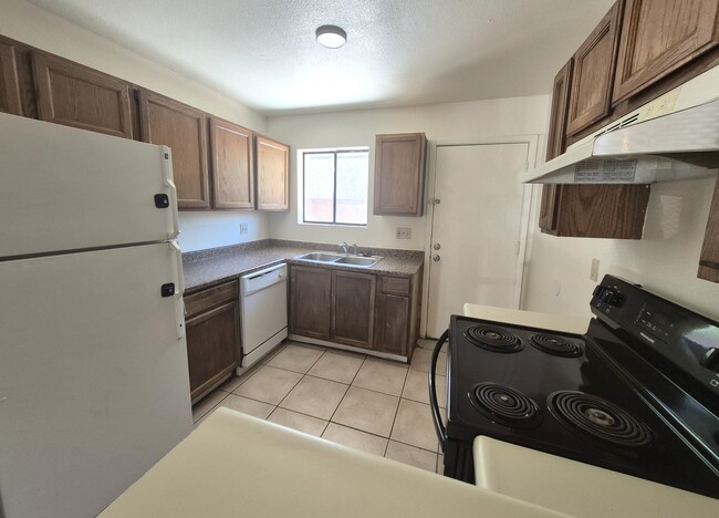 Photo - 1017 N 6th Ave