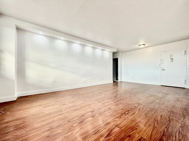 Photo - 880 Boynton Ave Unit 17J