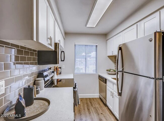 Photo - 1944 W Thunderbird Rd Unidad 1