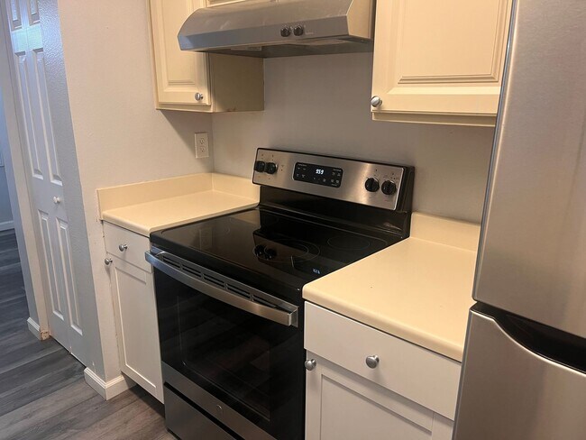 Photo - COMING SOON!!! 2 BED / 2 BATH CONDO (ACROSS FROM CELEBRATION - NEAR DISNEY) Unit 500 #305