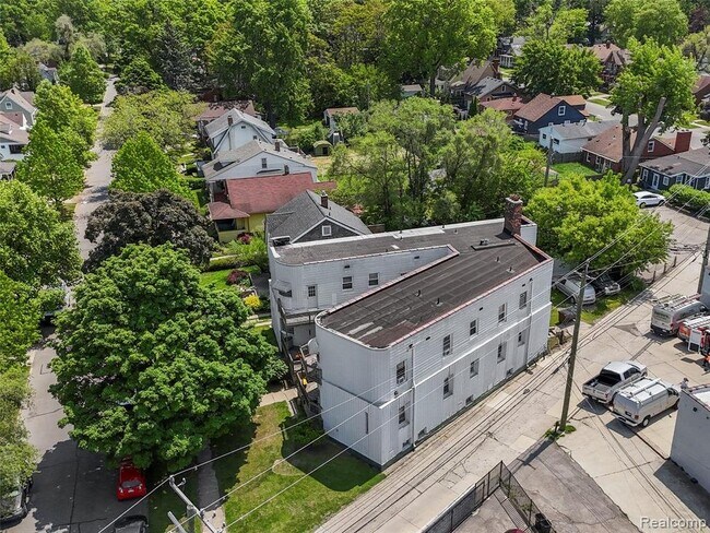 Photo - 146 E Hazelhurst St Unit 6