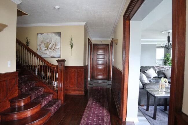 Photo - 310 Chestnut St