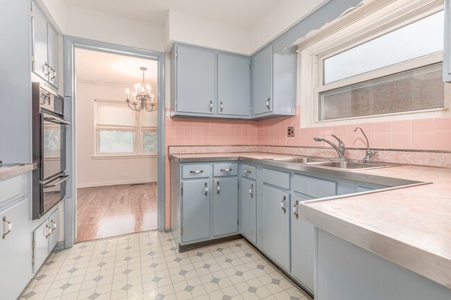 Photo - 4218 Oakton St Unit 2