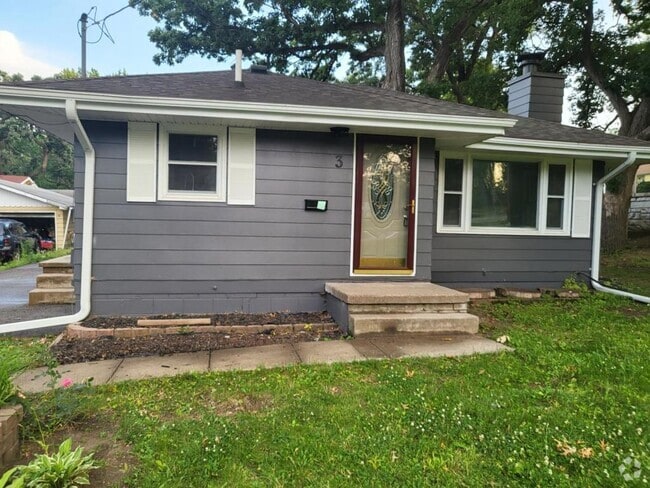 Building Photo - 3 E Bell Ave Rental
