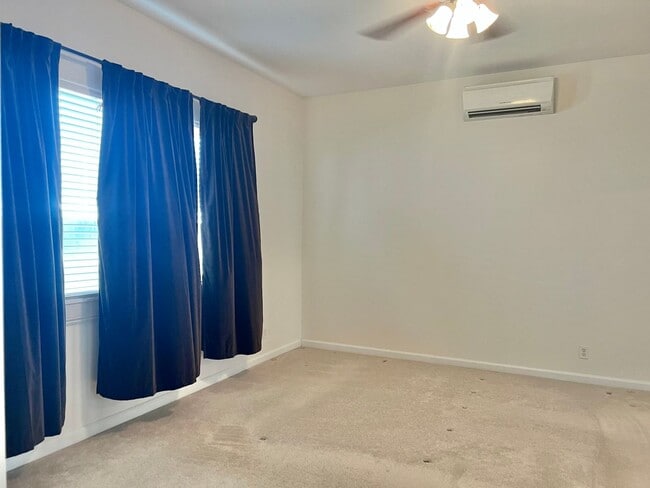 Photo - 3 Bedroom / 2.5 Bathroom House for rent in the Waiolani Mauka Subdivision. Pet friendly!