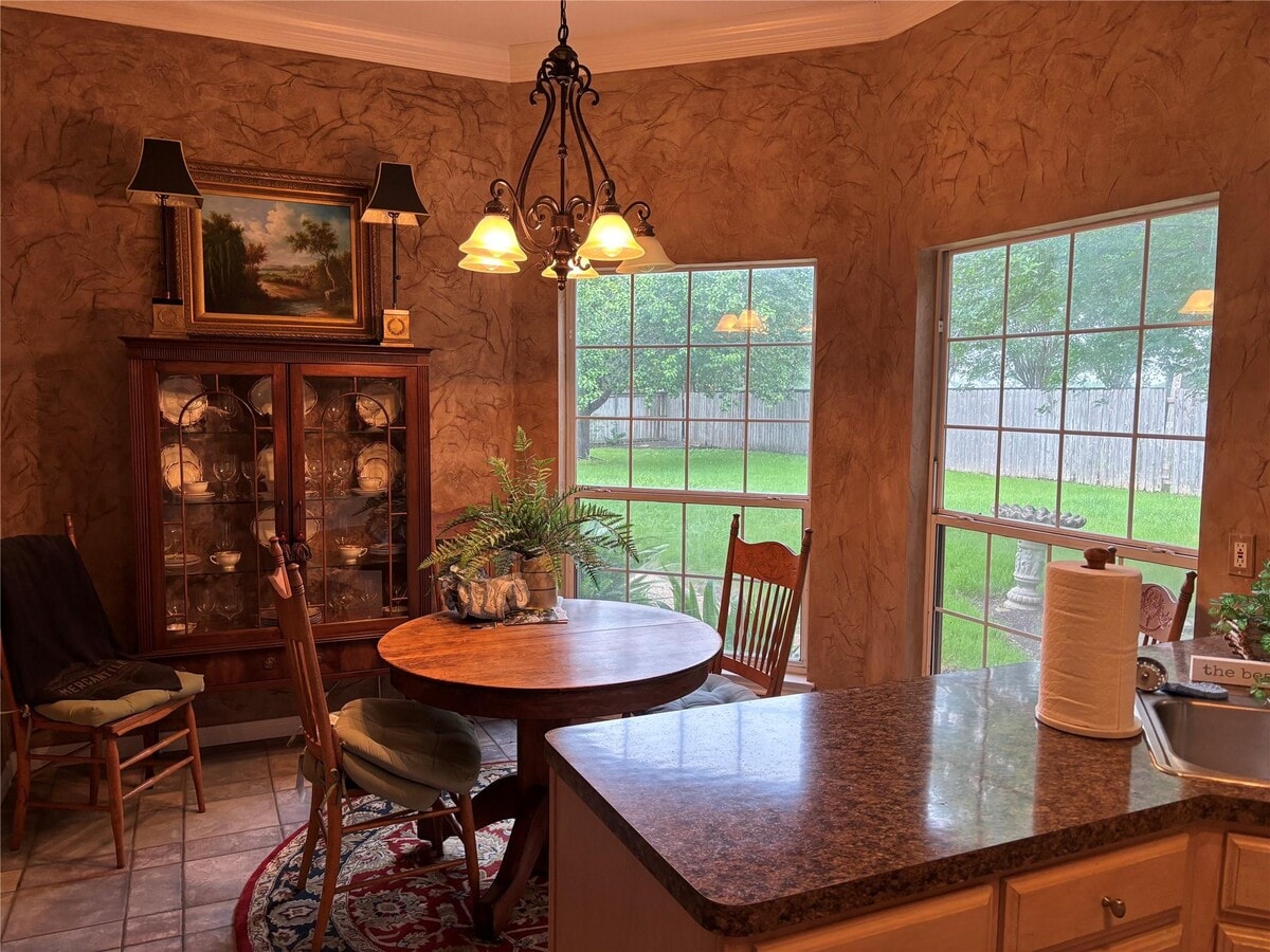 Photo - 1200 Western Ridge Dr