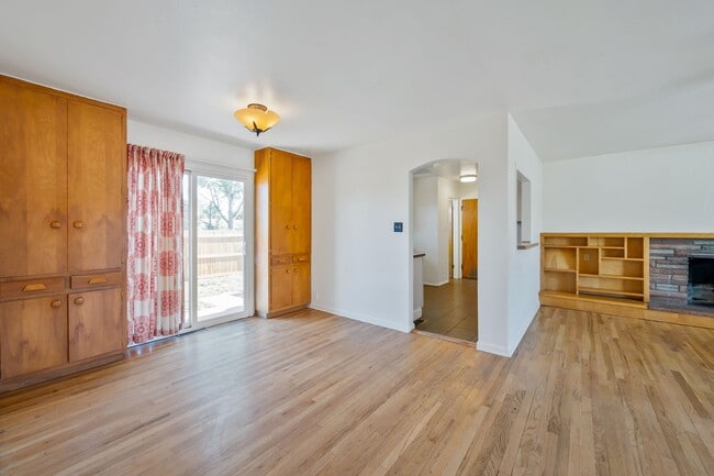 Photo - 3036 W Prospect Rd