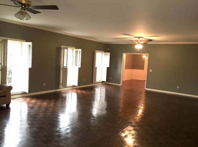 Photo - Residential Home on East University Drive!!