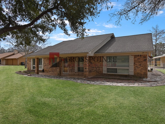 Photo - Tour Today! 3 Bedroom Home On Lake Tyler!