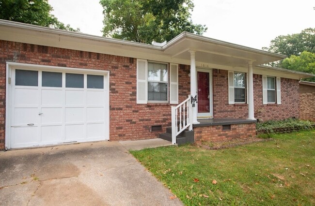 Photo - 1016 Grayland Dr