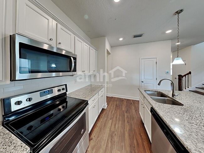 Photo - 527 Pine Terrace Dr