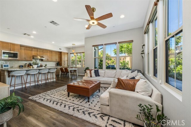 Photo - 102 Sencillo Pl