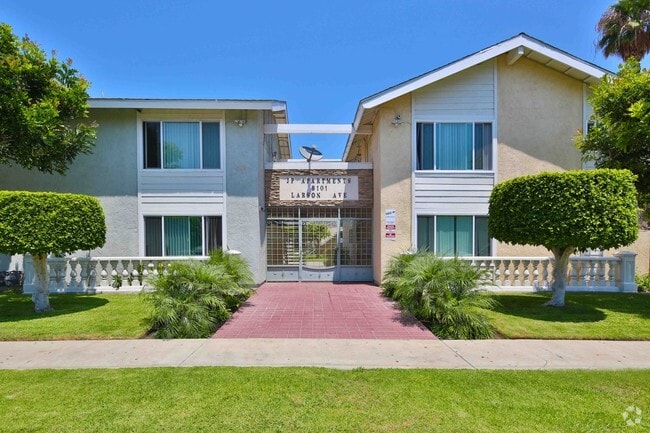 Building Photo - 8101 Larson Avenue Rental