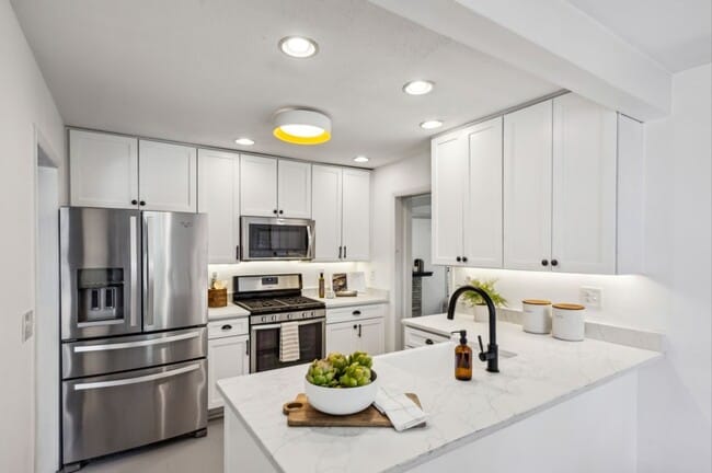 Photo - 2129 Arlington Ave NE