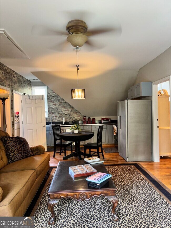 Photo - 118 Tarpon Trail SE