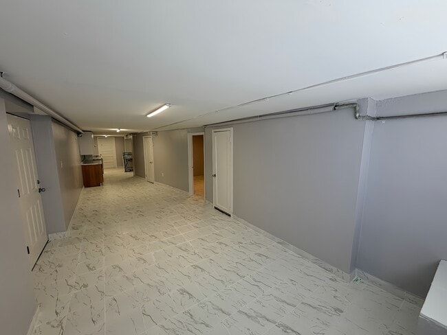 Photo - 3914 W Diversey Ave