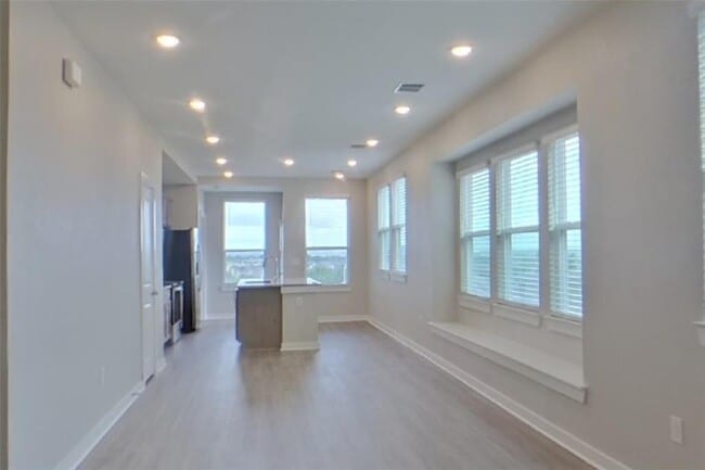 Photo - 445 Raglands Rd