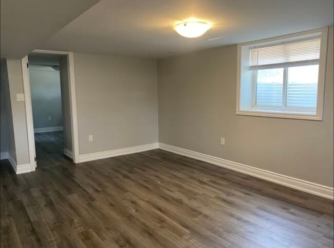 Photo - 282 E 33rd St