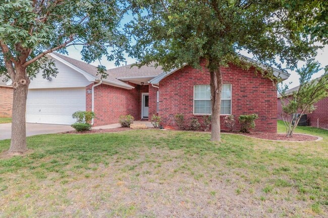 Building Photo - 6704 6th St